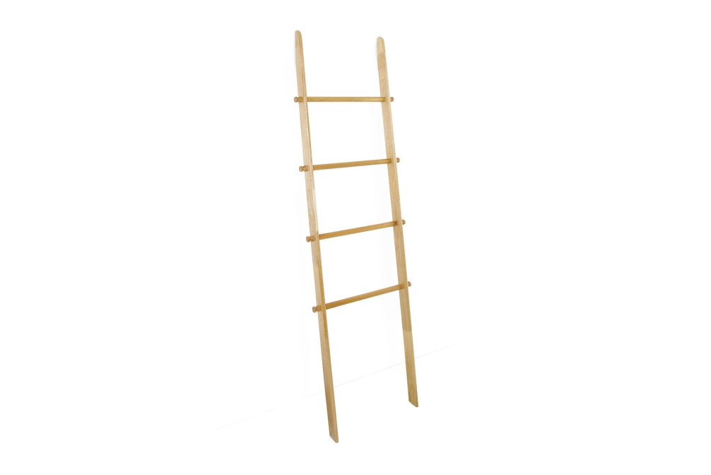 FC Oak Leaning Towel Ladder