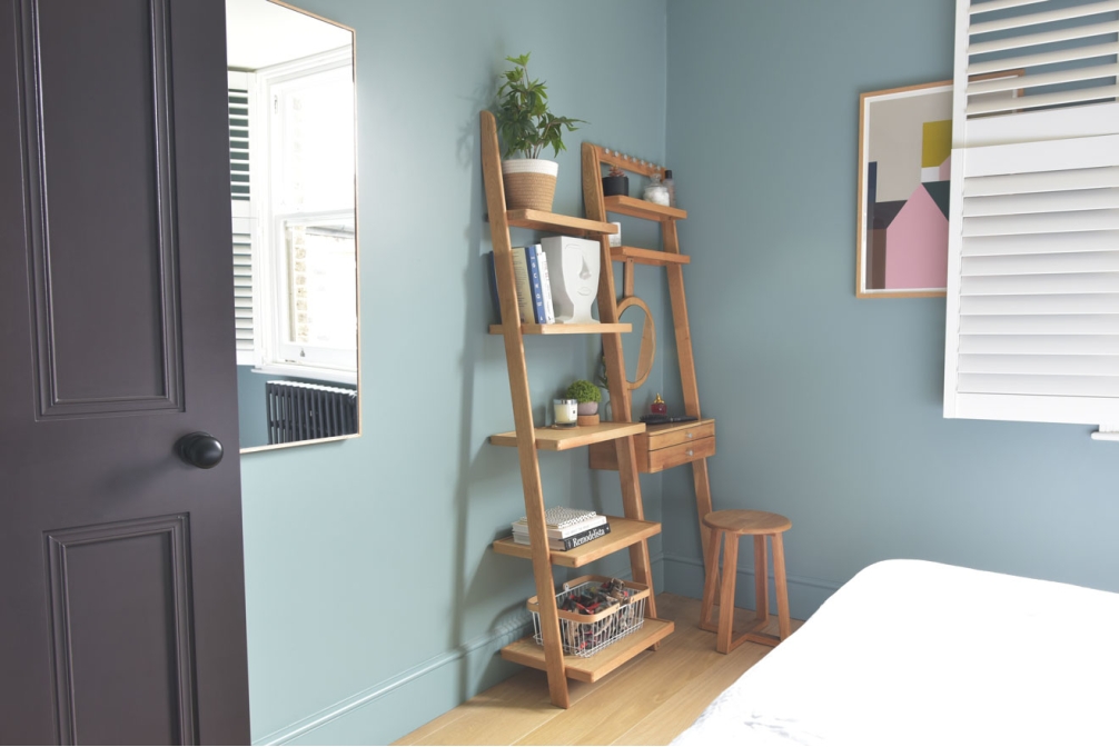 Oak Leaning Ladder Shelves & Oak Leaning Ladder Mini Dressing Table