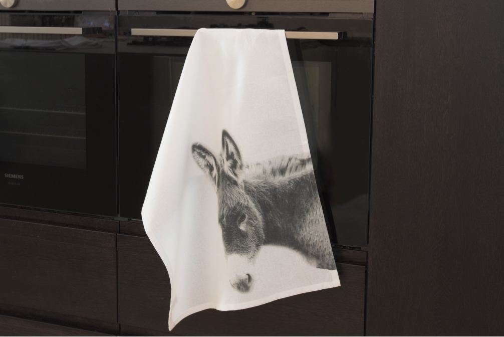 Donkey Tea Towel Hilltop LS Srhk M