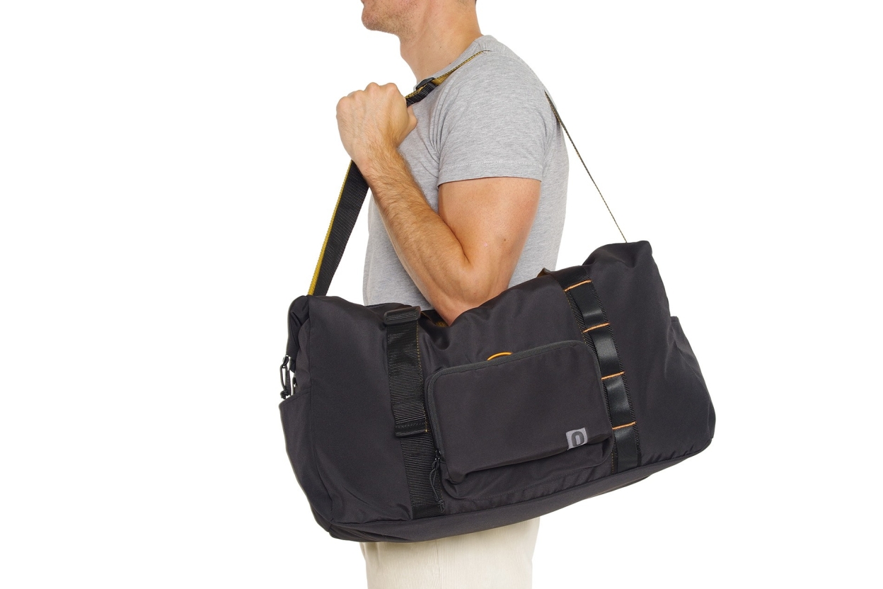 FC Ryokou Holdall Black