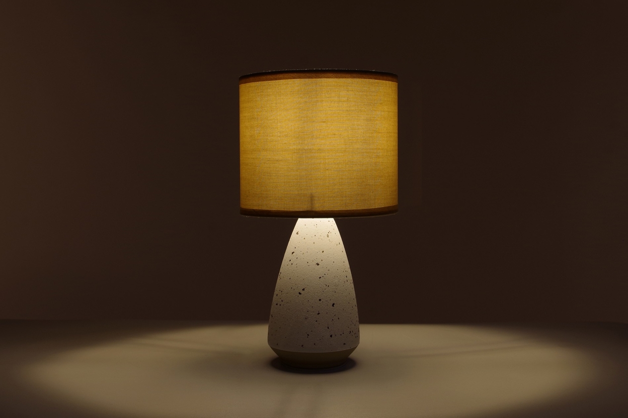 Nyx Porcelain & Cotton Lamp