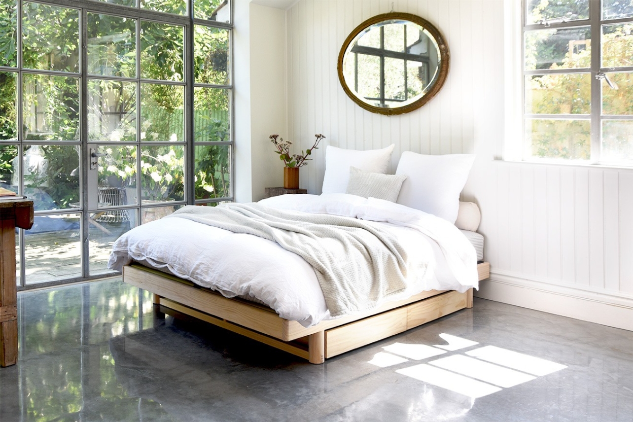 Moonrise Bed with drawers