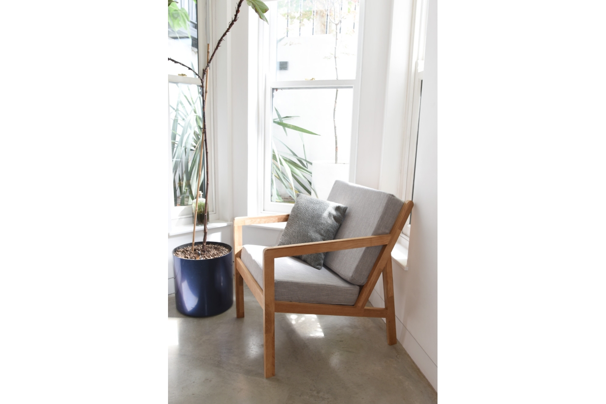 FC Oak Loop Chair LS BL