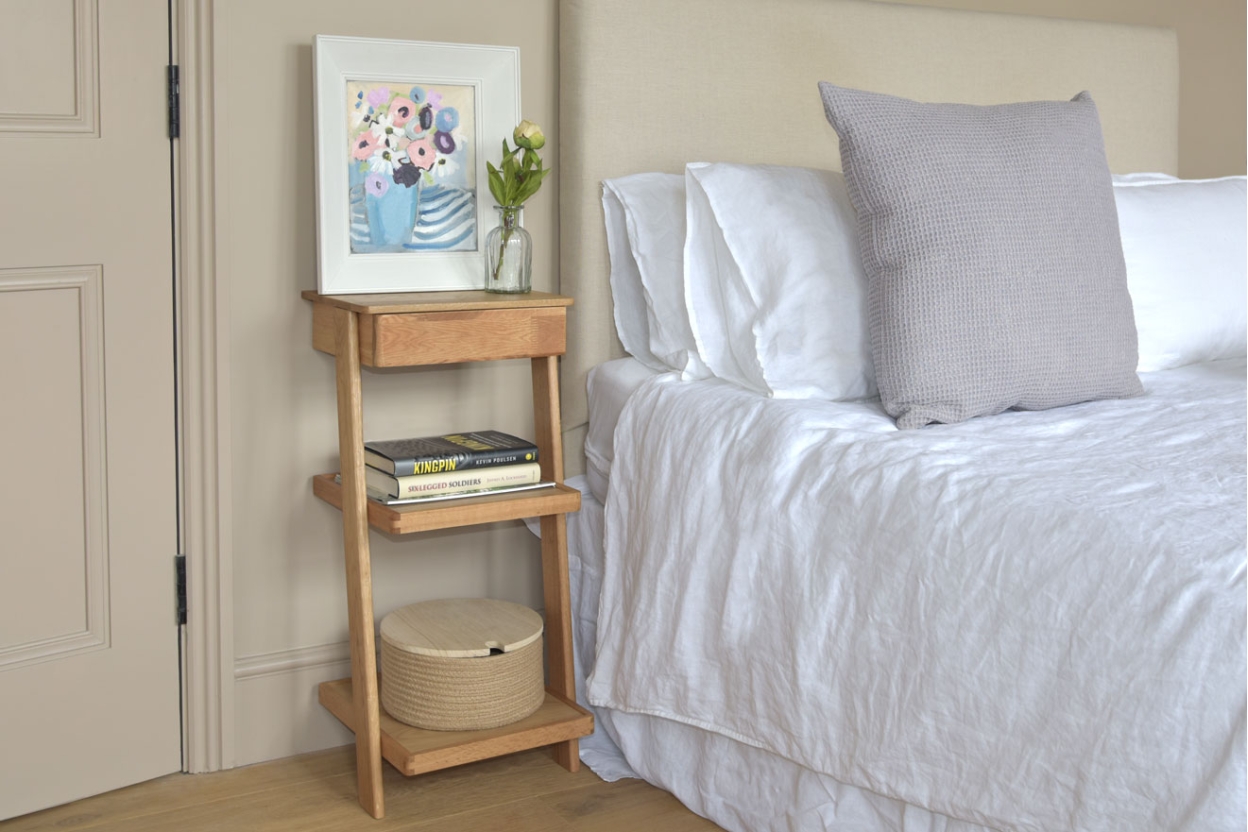 FC Laya Leaning Bedside Table