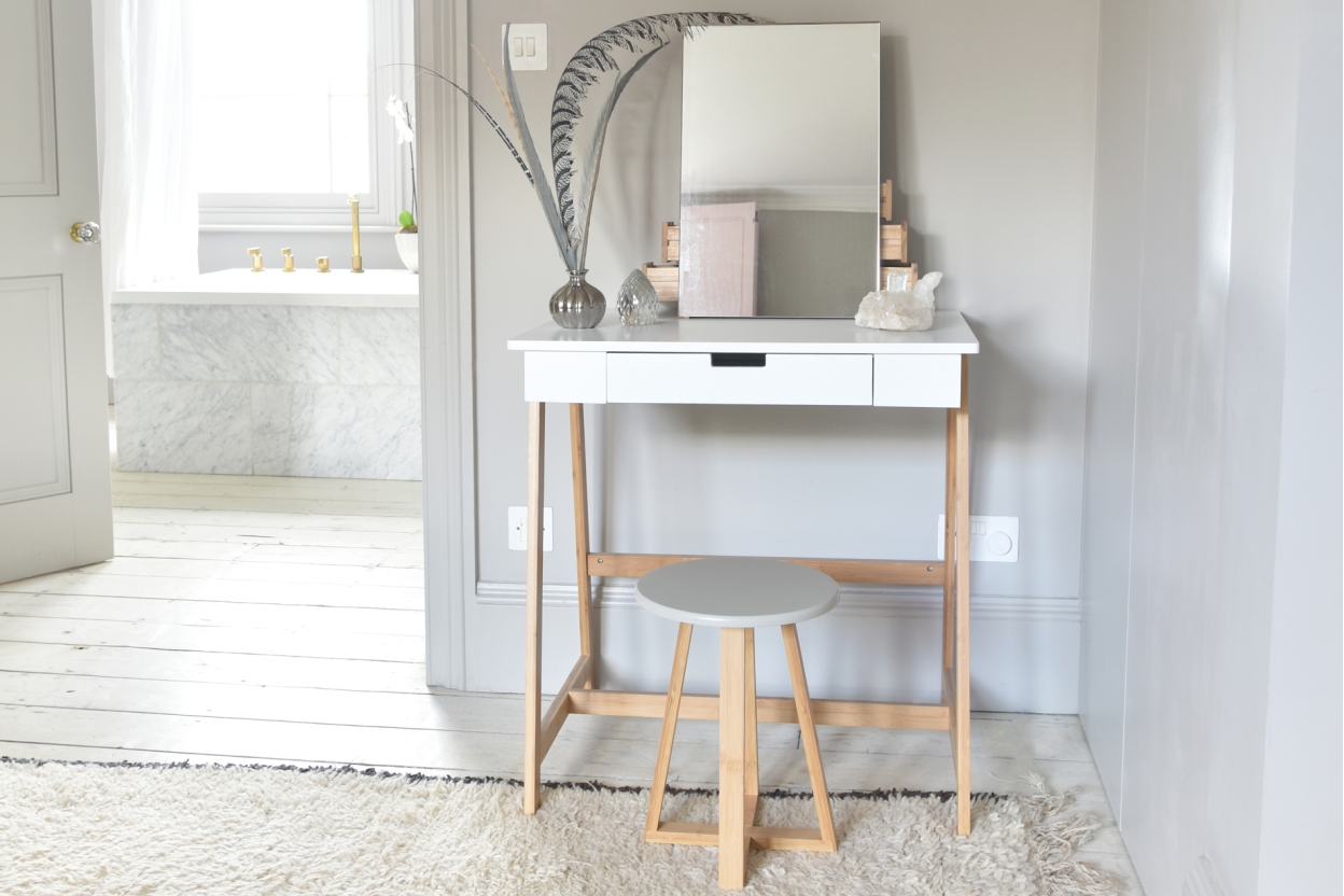 Mini Desk Dressing Table