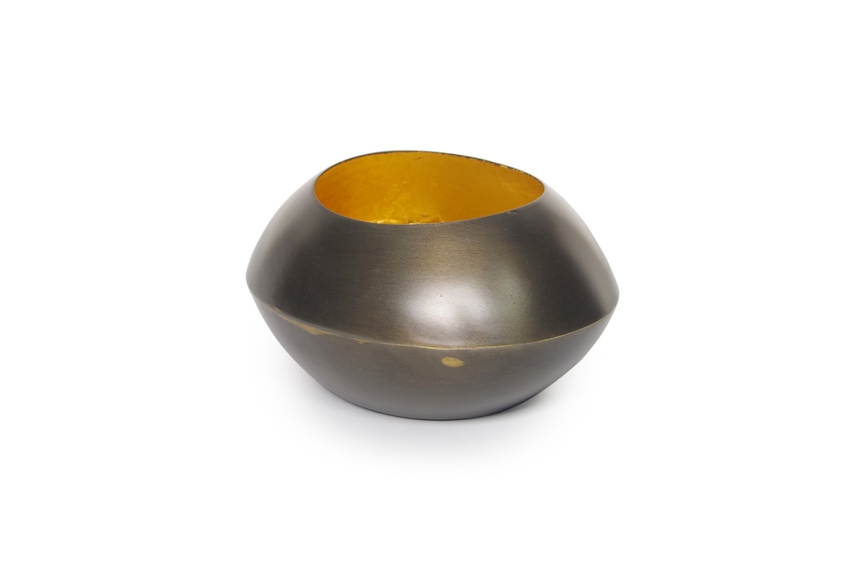 Kioshi Metal Tea Light Holder (Burnt Copper)