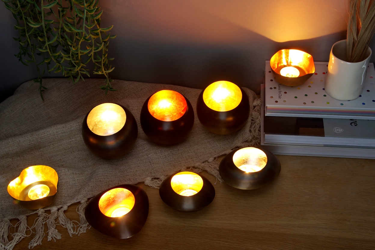 Metal Tea Lights Holder