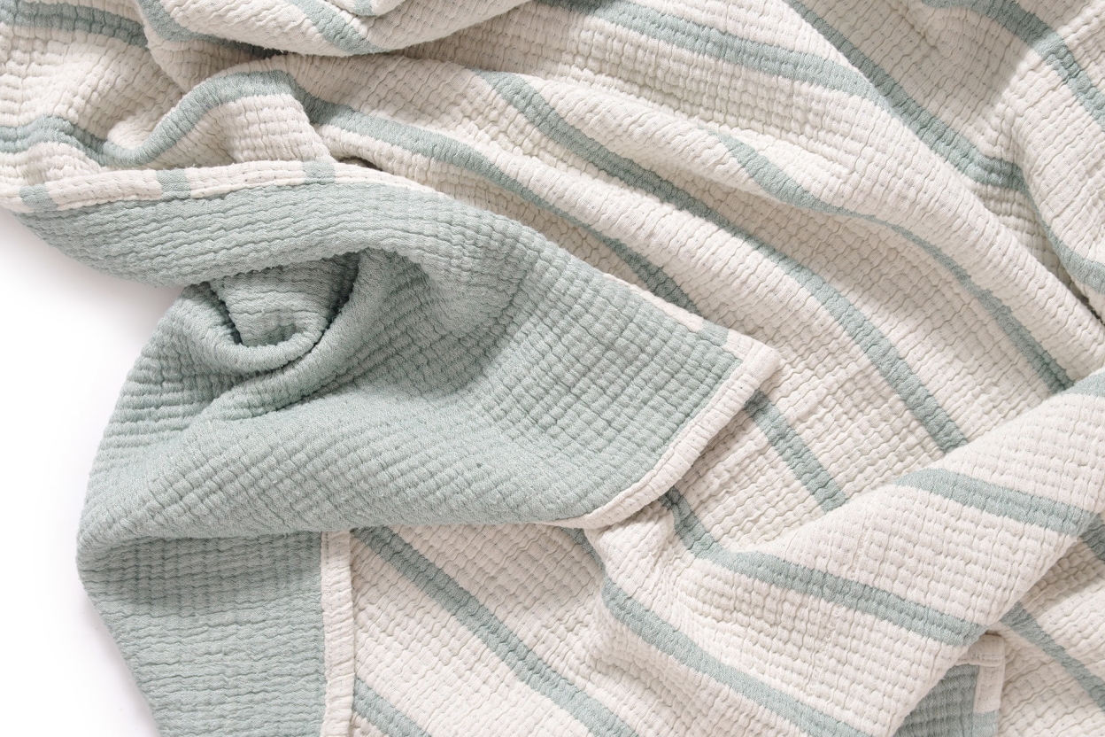 Chambray Stripes Throw (Fir Green)