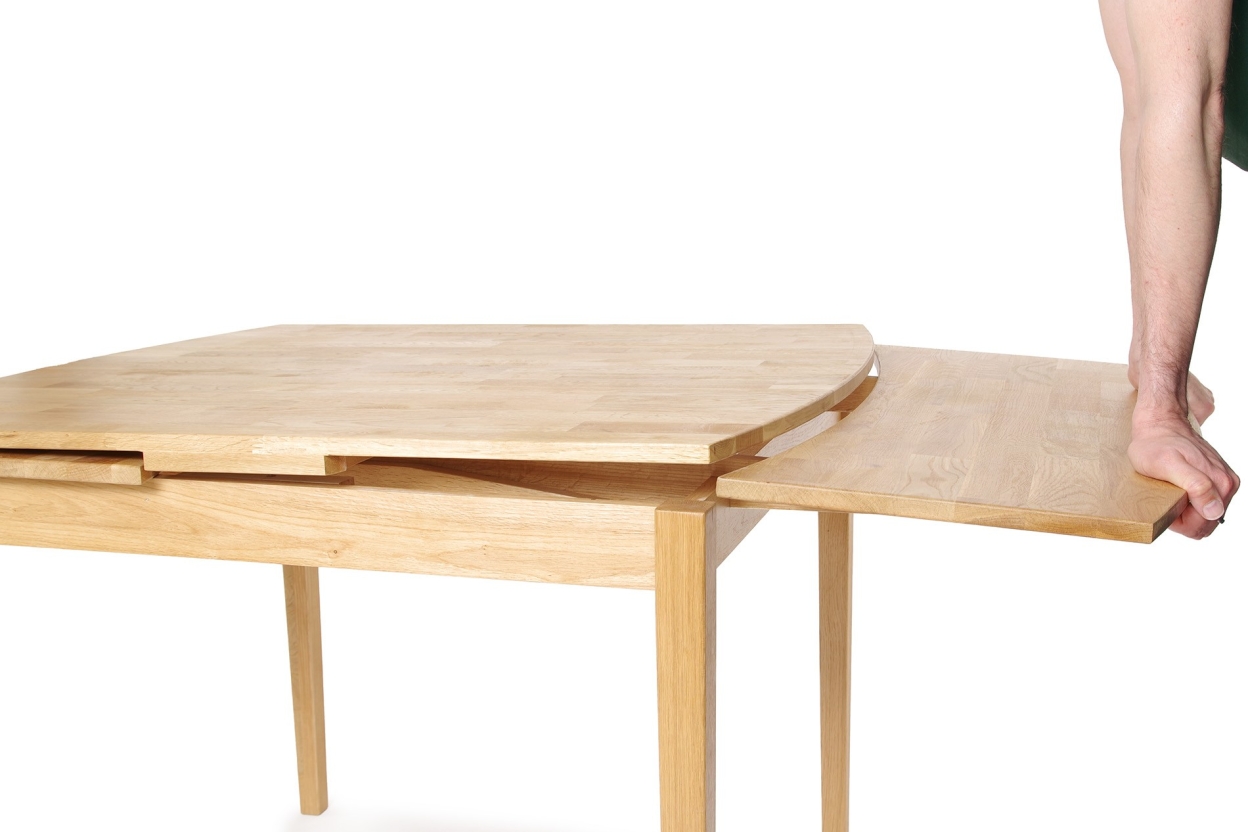 FC Delta Oak Extending Table