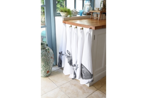 Farmyard Tea Towel Bromley LS Rwyl Qx